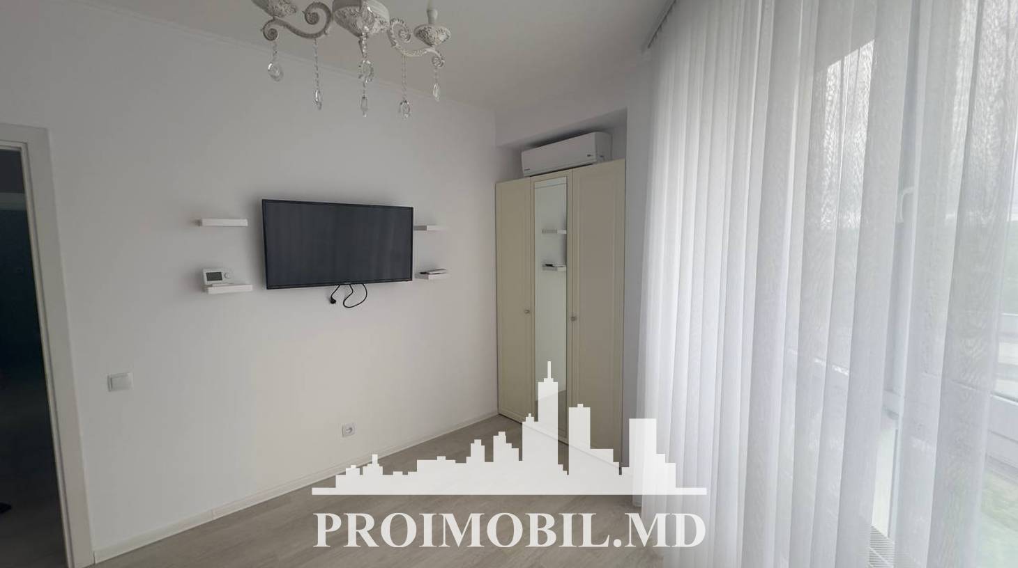 https://images.proimobil.md/jzAUrHpF7otQYa-tk7qWqMXNVLdyqIH1JAbomBpX6mo/watermark:0.75:so:0:30:0.39/resize:fill:1460:816:1/gravity:ce/bG9jYWw6Ly8vZXN0YXRlL2xyLzUwNmE1M2E1LTA3ZGYtNDQ3YS05NmMzLTE4ZjY5YjcyZTA2Ny5qcGVn