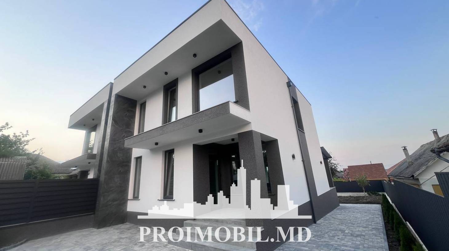 https://images.proimobil.md/k0VJCiPgCeaEnVKvRDiV5dR096BvJea3qtEw6ckFcCY/watermark:0.75:so:0:30:0.39/resize:fill:1460:816:1/gravity:ce/bG9jYWw6Ly8vZXN0YXRlL2xyL2M1YTE1MTU3LTljYmEtNDdkMS04ZTIxLTgxZWMzZTEzZjQyYS5qcGVn