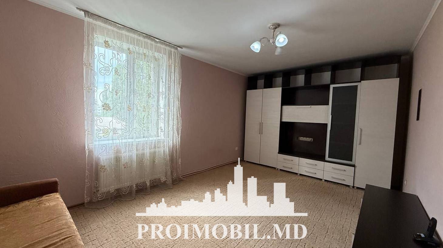https://images.proimobil.md/k194E7OA4-Qzi8XT9M_e9uzy91kMurGCvpiABU96c14/watermark:0.75:so:0:30:0.39/resize:fill:1460:816:1/gravity:ce/bG9jYWw6Ly8vZXN0YXRlL2xyLzRhOWE4MzlmLTRjYjUtNGMyMi1iNGViLTdiOWQ1MmQ0YTEzZC5qcGVn