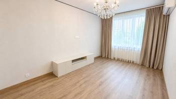 https://images.proimobil.md/k1Yz6z0wWph3HLIPKh33jUpJjcmRqmhj85iilvTTt8U/resize:fill:350:198:1/gravity:ce/bG9jYWw6Ly8vZXN0YXRlL2xyL2I4ZjQwYWM5LTIzY2QtNDgwNS05NWJkLWI1MGM0NGFmYTY5Mi5qcGVn