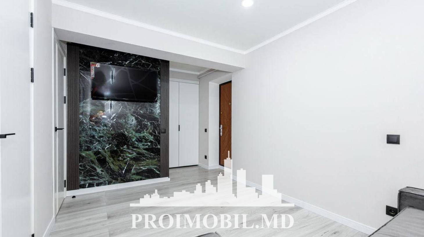 https://images.proimobil.md/k1avk19yj4ED0XYxOciI1RGShfIpeEqpZ_ZF6OpGMDM/watermark:0.75:so:0:30:0.39/resize:fill:1460:816:1/gravity:ce/bG9jYWw6Ly8vZXN0YXRlL2xyLzMxOTczN2JhLThkZjktNDU1MC1iYTg3LTI5YmIyMGMzZjg4NC5qcGVn