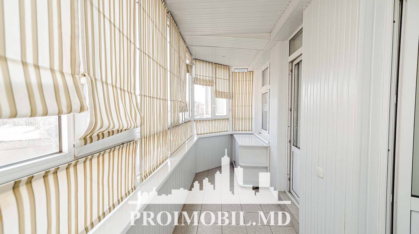 https://images.proimobil.md/k46wU3AnLyM5t0bhZZWQR647H0mo1UBDtydxXQX-7ko/watermark:0.75:so:0:30:0.39/resize:fill:1460:816:1/gravity:ce/bG9jYWw6Ly8vZXN0YXRlL2xyLzI1ODdmNzQ4LThiY2YtNDE1NC04MmJjLTE4YTBiN2Q2NDhmNi5qcGVn