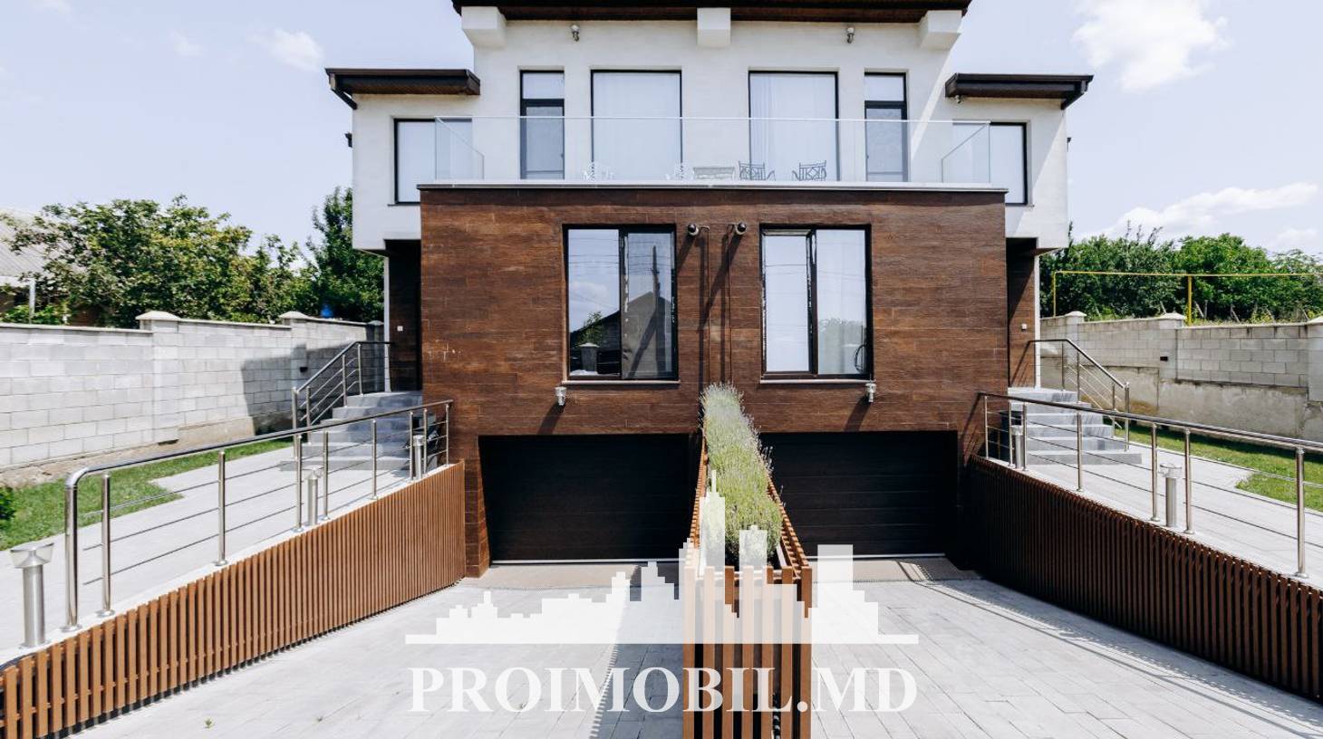 https://images.proimobil.md/k9Xt7vxHuiP1oA0KGSJADT7jsamqek8LJZbVRdq1CtU/watermark:0.75:so:0:30:0.39/resize:fill:1460:816:1/gravity:ce/bG9jYWw6Ly8vZXN0YXRlL2xyLzgxMWIxOTgwLTUxOTktNDc4NC1hN2UyLTFhNjNlNjk2YmI1MS5qcGVn