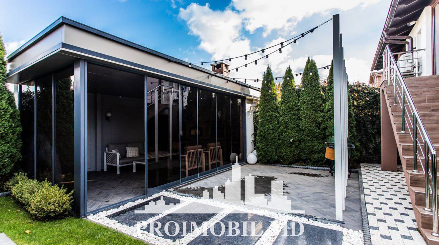 https://images.proimobil.md/k9vYJAJ6bfWcwM-mnXIyOQz4jRNEci74_kjp6PzBE_0/watermark:0.75:so:0:30:0.39/resize:fill:1460:816:1/gravity:ce/bG9jYWw6Ly8vZXN0YXRlL2xyL2I5MzkwNGZlLWU3ZWUtNDQ3Mi1hZWY5LWY0Y2JhZGYxNDc2Ny5qcGVn