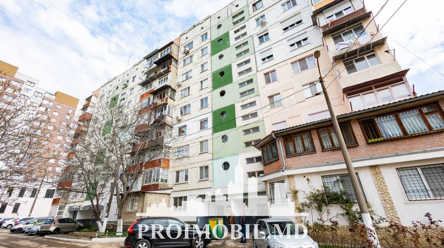 https://images.proimobil.md/kAP9dCWRE62E_1uBtob7z7kSdzqxsPH7GZWRHO0eWvE/watermark:0.75:so:0:30:0.39/resize:fill:1460:816:1/gravity:ce/bG9jYWw6Ly8vZXN0YXRlL2xyLzdjODU5MjBlLTQ0MjctNGVhOC1hYzJjLWUyNDUzMTNjYzdhNC5qcGVn