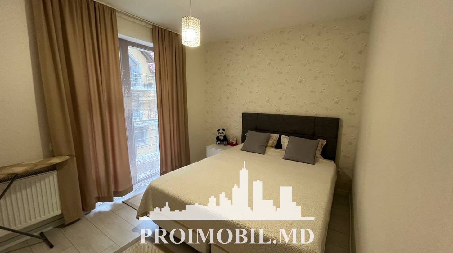 https://images.proimobil.md/kAT92IEXm2GnDlM-GnJkXsKsB4ifY8YnzIxqjuiJ7ro/watermark:0.75:so:0:30:0.39/resize:fill:1460:816:1/gravity:ce/bG9jYWw6Ly8vZXN0YXRlL2xyL2VhYzk1ZDJmLTBjMmMtNDQzYi05OTcwLTJlYjUxZjZiMDhiOC5qcGVn
