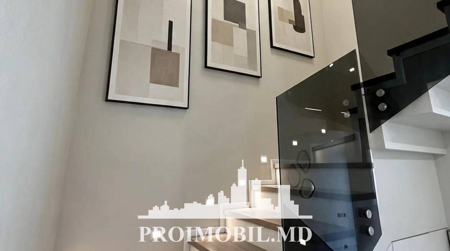 https://images.proimobil.md/kCc_W_tSD082PaUYWwzV9SnB4ta8beUBhRBRHEJcRdQ/watermark:0.75:so:0:30:0.39/resize:fill:1460:816:1/gravity:ce/bG9jYWw6Ly8vZXN0YXRlL2xyLzZkNDgyNjNkLWVkZTUtNDBiMy1hOWQ5LWExMGY1NWYzODU1Zi5qcGVn
