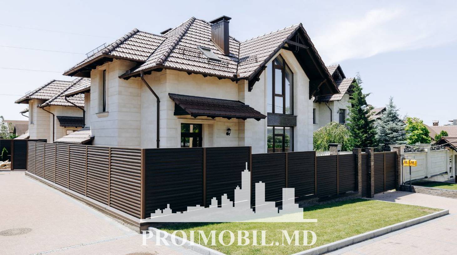 https://images.proimobil.md/kDswLPOi0RO7llFRuOKBPGz_h0Fb9BfUbJ5BQmAPg3c/watermark:0.75:so:0:30:0.39/resize:fill:1460:816:1/gravity:ce/bG9jYWw6Ly8vZXN0YXRlL2xyLzI1Y2JlOTFlLTFjMDUtNGZhMi05MTVlLWRkNWJjMmNlYjlkYy5qcGVn
