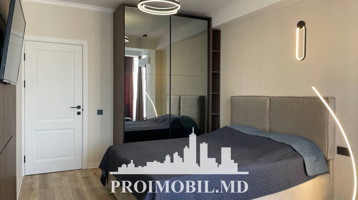 https://images.proimobil.md/kFJlKocHoITQtxWKUwgh4N9jl3L0HxElsJO_SgnVoEE/watermark:0.75:so:0:30:0.39/resize:fill:1460:816:1/gravity:ce/bG9jYWw6Ly8vZXN0YXRlL2xyL2MwMWNhODYzLTJhZDItNGY4Ny1hNTIxLTZmZWI1NTg0NjNmNi5qcGVn