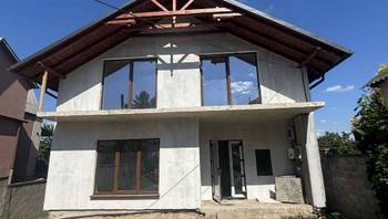 https://images.proimobil.md/kGYdMJCSUSIlpNYoRt1LEc7WqM7JT9lIK2qYSCLw2AY/resize:fill:350:198:1/gravity:ce/bG9jYWw6Ly8vZXN0YXRlL2xyLzFhYTJmNzM3LTc4ODQtNDUyOS04MjU4LTA2MzdiNWFhZGU3My5qcGVn