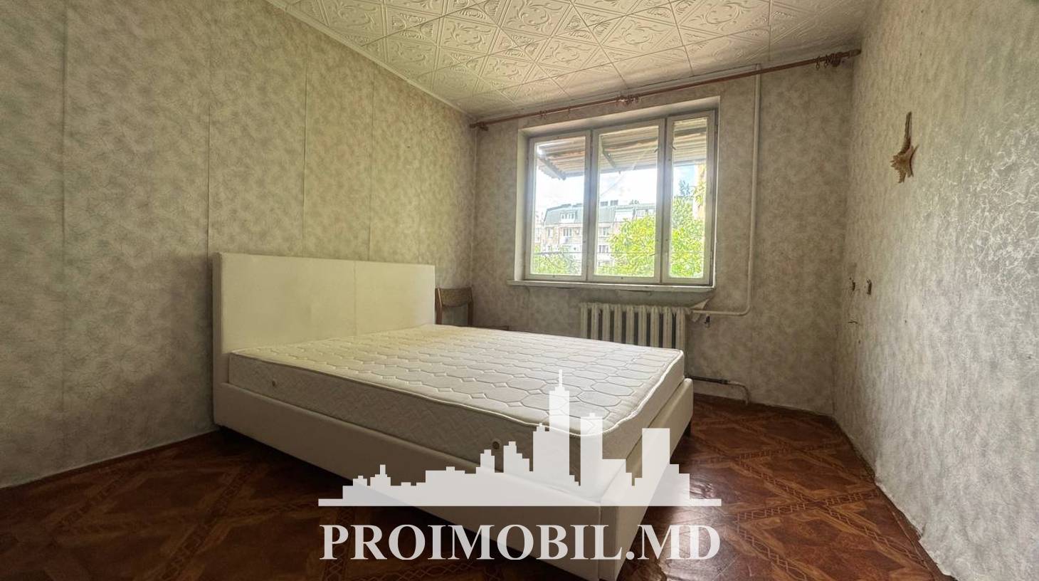 https://images.proimobil.md/kNJ-k0x_wk0BZLTRuslNQR8ZSTMrKM9GXImZKHj7eI4/watermark:0.75:so:0:30:0.39/resize:fill:1460:816:1/gravity:ce/bG9jYWw6Ly8vZXN0YXRlL2xyLzRmMTQzNjgxLWM1MDctNDExMi04MWUxLTVjYWY1YmY5ZDQzZC5qcGVn