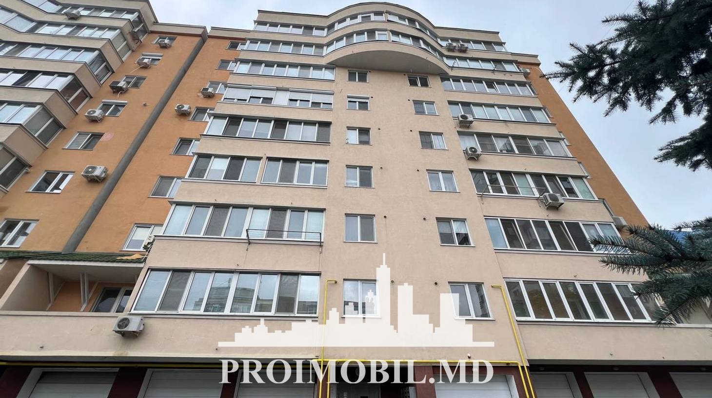 https://images.proimobil.md/kNjEOUPRVOhIo-YR0D-0_qYXAlMW5hIZ7k9bWSkp9Ng/watermark:0.75:so:0:30:0.39/resize:fill:1460:816:1/gravity:ce/bG9jYWw6Ly8vZXN0YXRlL2xyLzJiZTU3OWI3LWI4NzYtNDVlNy1hMmE1LTI4MTlkMTMwMWZjNi5qcGVn