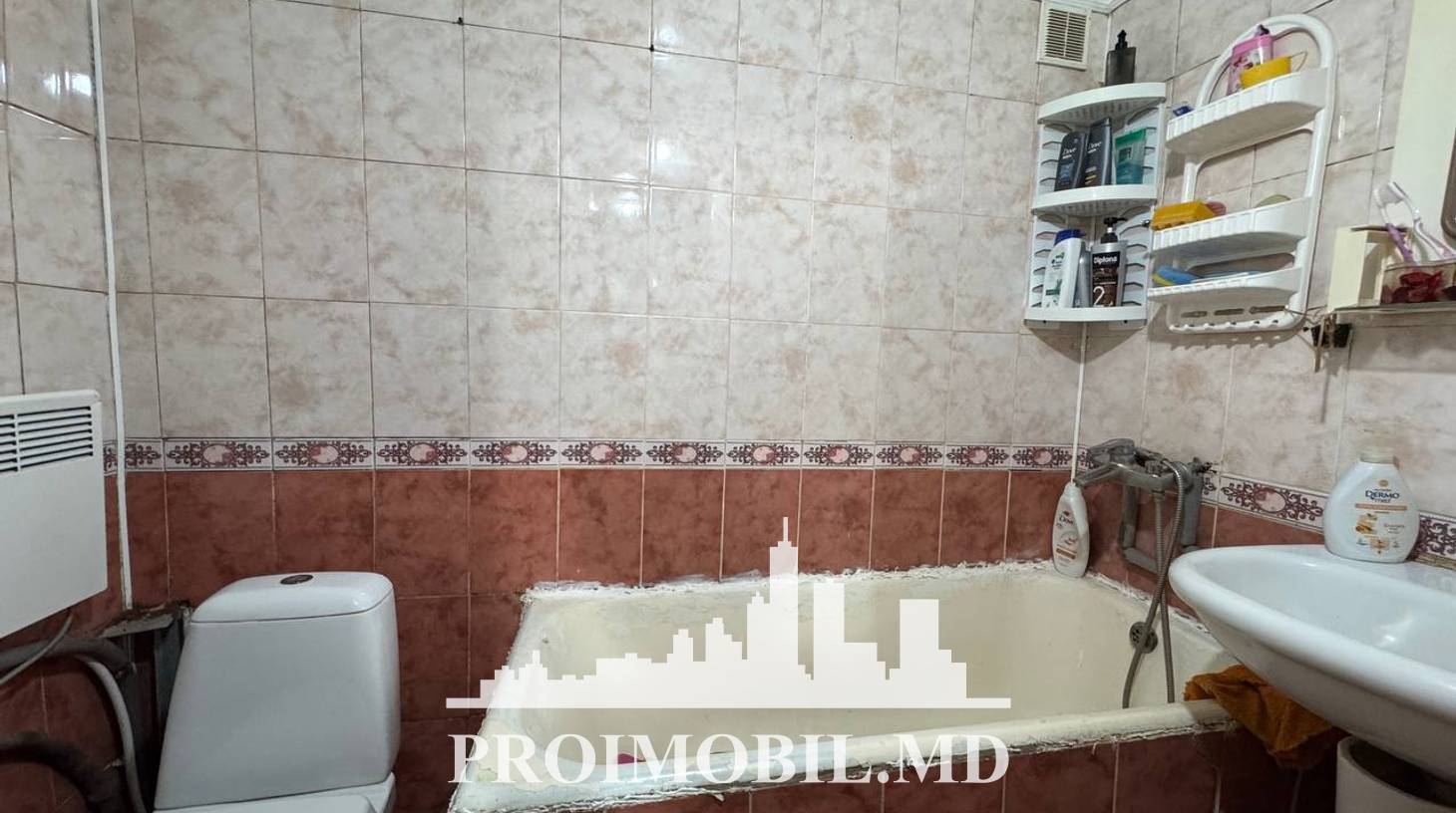 https://images.proimobil.md/kOEi6JRspL5gDloRT934TJzYXrv3CJOt5no21Kgu6kE/watermark:0.75:so:0:30:0.39/resize:fill:1460:816:1/gravity:ce/bG9jYWw6Ly8vZXN0YXRlL2xyLzUwMTE0OWMwLTUxZWYtNDk0Yy05Y2E1LTYwNGVhOWE5NDBlOC5qcGVn