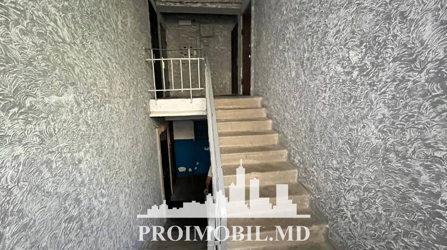 https://images.proimobil.md/kOjsNus6emFnO0n8lz1_DTebF4Vs-YcU1747XifUO00/watermark:0.75:so:0:30:0.39/resize:fill:1460:816:1/gravity:ce/bG9jYWw6Ly8vZXN0YXRlL2xyLzNkNjEyY2I1LTg3N2YtNGQ5Yi05MWE3LWE1NDZlNWEwYTIxZi5qcGVn