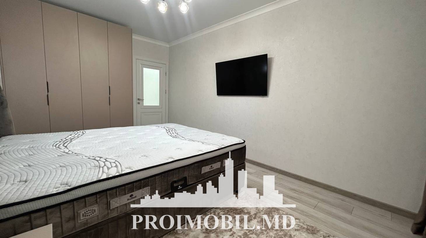 https://images.proimobil.md/kUKYyg2a47ehH3G-xnWy4KHHGMZW_nD8UoXIZB-sWb4/watermark:0.75:so:0:30:0.39/resize:fill:1460:816:1/gravity:ce/bG9jYWw6Ly8vZXN0YXRlL2xyLzM3OWQ5YzA1LWIyY2EtNDQyOC05YTRjLTBmMjM2N2ZhNWY4Ny5qcGVn