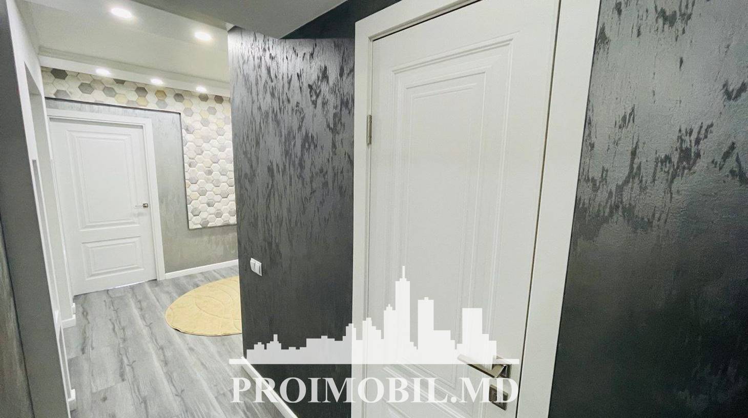 https://images.proimobil.md/kUoEPgbVOi3turylrzXwhhX_emb9U3L73J3v4gK9p_E/watermark:0.75:so:0:30:0.39/resize:fill:1460:816:1/gravity:ce/bG9jYWw6Ly8vZXN0YXRlL2xyLzc4YzFkM2UyLWRjYzgtNGFiZi04YWMzLThlYzIxN2EwOTZiNC5qcGVn