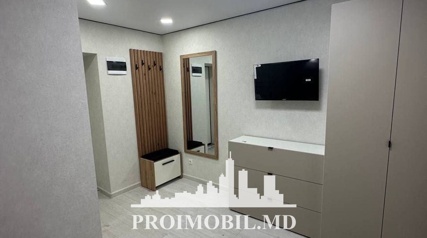 https://images.proimobil.md/kW4bnNmq2lO936B9QXn_AaYtj-Kz3a_XFHIhq6V9t5I/watermark:0.75:so:0:30:0.39/resize:fill:1460:816:1/gravity:ce/bG9jYWw6Ly8vZXN0YXRlL2xyLzg5YmFhMmQxLTQ1NjctNDBmYS04NDMwLTJmNjFiZWRlNDM1NC5qcGVn