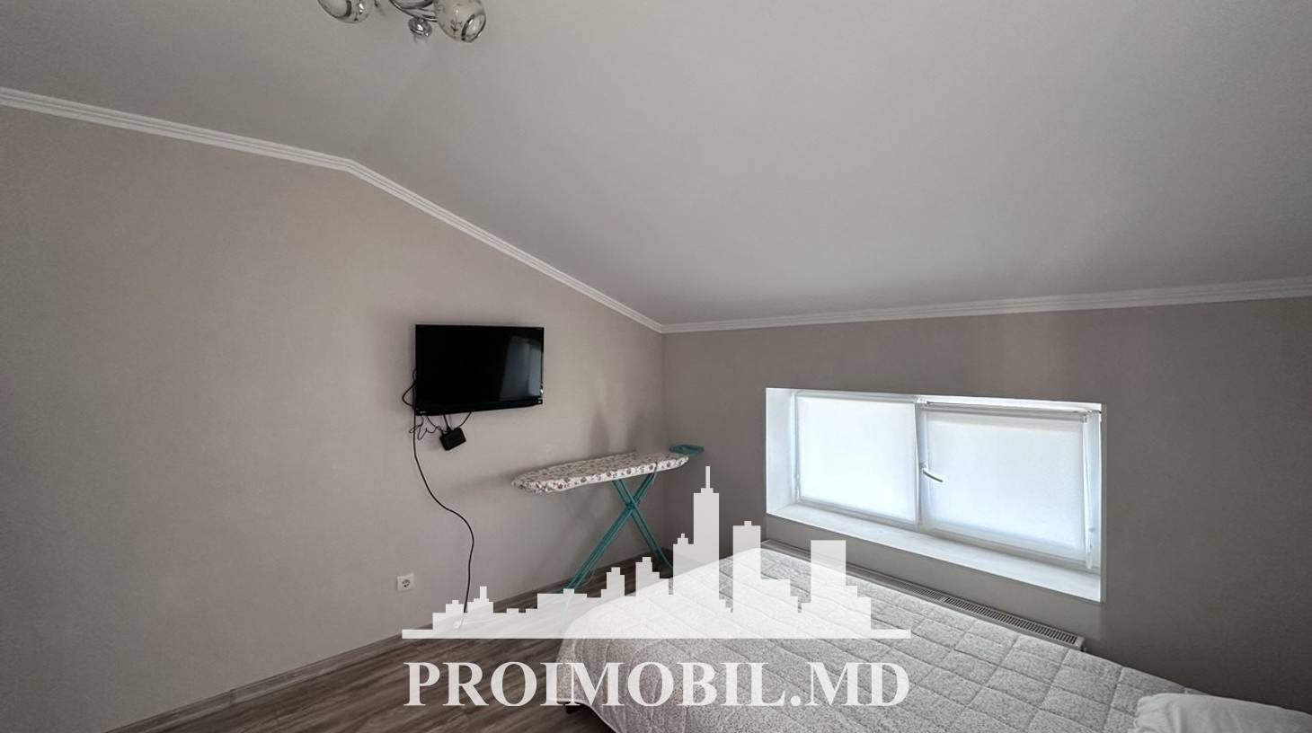 https://images.proimobil.md/kZDYN_scJCQs7R6d1uyRPWP7zmMDK3mDatkvdOYu6II/watermark:0.75:so:0:30:0.39/resize:fill:1460:816:1/gravity:ce/bG9jYWw6Ly8vZXN0YXRlL2xyLzI1ZDkwOTBkLTBmNGEtNGM1Yy05MzE5LTRjYTUyMDhlZWRjMS5qcGVn