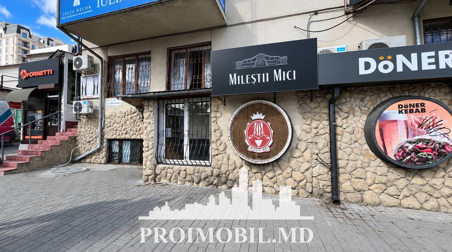 https://images.proimobil.md/k_-qsFSftZbDh-ecjdyHbBrMrIeLnI_iQ7fDxAWgsjg/watermark:0.75:so:0:30:0.39/resize:fill:1460:816:1/gravity:ce/bG9jYWw6Ly8vZXN0YXRlL2xyL2FjYTJjNmQ0LTQ5OTAtNGI5Ny05NjJiLTQ3MjRjODdjOGFiMi5qcGVn
