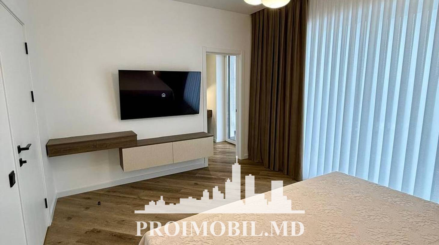 https://images.proimobil.md/kcJL7dH3O_GUH9GQrTFCv6C9ZdshTnxTTl8ZT6rEmag/watermark:0.75:so:0:30:0.39/resize:fill:1460:816:1/gravity:ce/bG9jYWw6Ly8vZXN0YXRlL2xyLzEwNDRmNDU1LTRmZTItNDI3Zi04YmNjLTMyOTUwM2M2ODZjZi5qcGVn