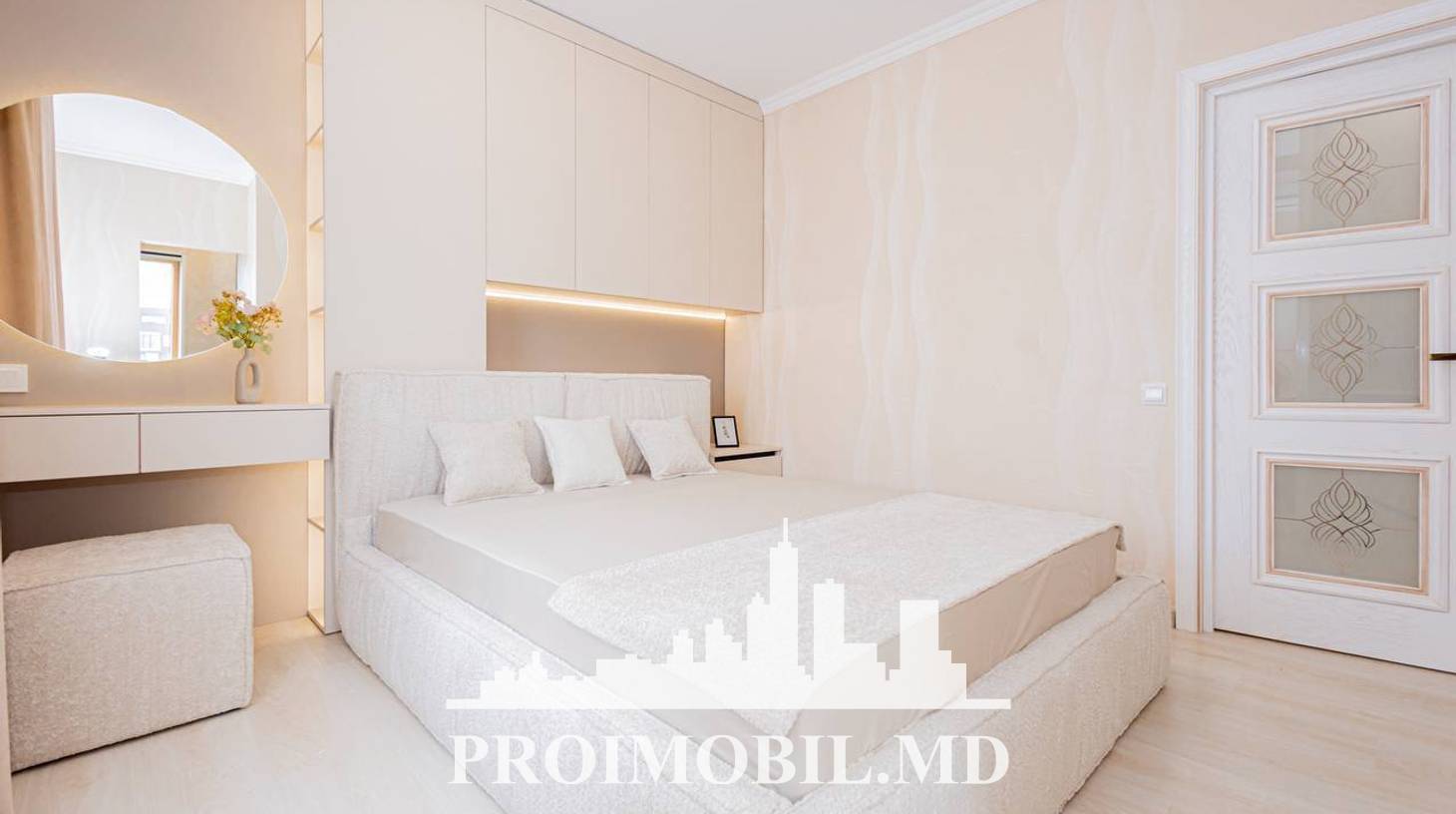 https://images.proimobil.md/kgB4XfTHZjllBa8jB5OvwtpX0-dsKMjBVqPvTov-6Gw/watermark:0.75:so:0:30:0.39/resize:fill:1460:816:1/gravity:ce/bG9jYWw6Ly8vZXN0YXRlL2xyL2I5MjIzYTk1LTJkNmEtNGZmNy04OGM4LTMzYWQ1ZDk4MWU3YS5qcGVn