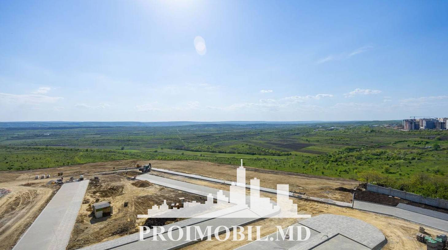 https://images.proimobil.md/kgLIfLyvnX6wHNfq0-9C0QtDQ9MQ9h-i7AK1YMNVoyI/watermark:0.75:so:0:30:0.39/resize:fill:1460:816:1/gravity:ce/bG9jYWw6Ly8vZXN0YXRlL2xyL2M0OWQ2NDJmLTBiNzAtNDM0MC1iYzZmLWE4YjM2NGJiOTA3ZS5qcGVn