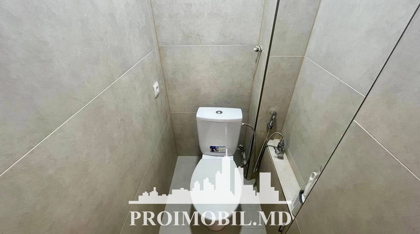 https://images.proimobil.md/kh2kJAC30qWKf4KdRRfaMyhwbZnHit5y5MXcQ2Z27WY/watermark:0.75:so:0:30:0.39/resize:fill:1460:816:1/gravity:ce/bG9jYWw6Ly8vZXN0YXRlL2xyL2M1ZWE2NTdjLTVmMmEtNGRmYi04MTU0LTc4NTQ5YzUyOWViOC5qcGVn
