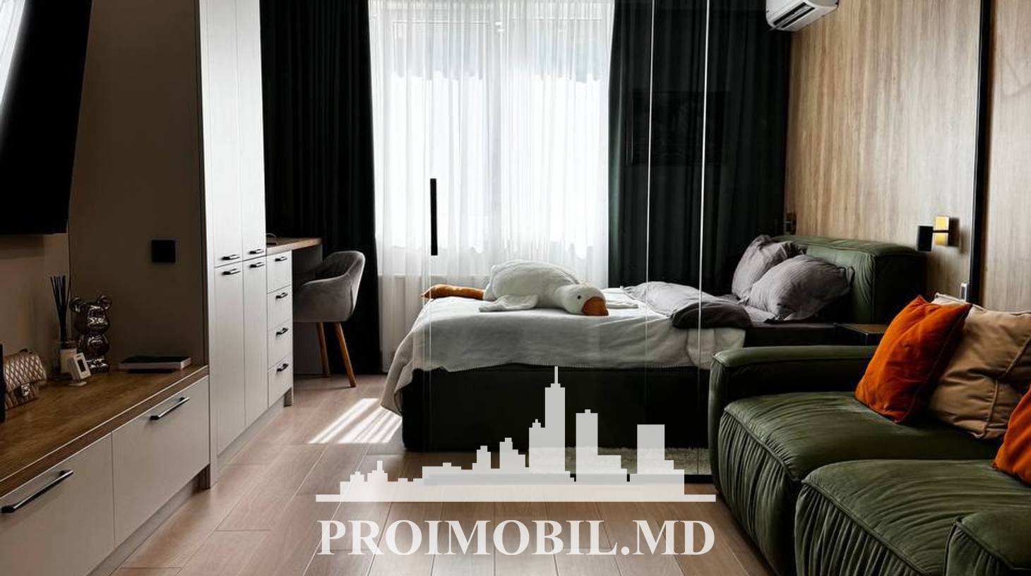 https://images.proimobil.md/khSfMOXu456MCmtP2D-Zsm7CZ_f_ZJcZq05xJRFOpDs/watermark:0.75:so:0:30:0.39/resize:fill:1460:816:1/gravity:ce/bG9jYWw6Ly8vZXN0YXRlL2xyLzkwMGRhMTZhLWJmNTAtNGQwNS05ZWY0LWRhNzk5ZjBlOWI5OS5qcGVn