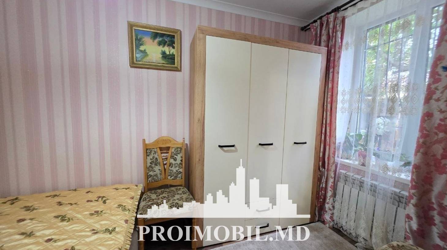 https://images.proimobil.md/khrDWevDJEVbuGc33kQQjR3UKRtWvK-JDVZFsqi2JKs/watermark:0.75:so:0:30:0.39/resize:fill:1460:816:1/gravity:ce/bG9jYWw6Ly8vZXN0YXRlL2xyLzFhYzA1YzBmLWQ5ZDUtNGMyMC1iY2VhLWRmZWNjOThlZjgzOS5qcGVn