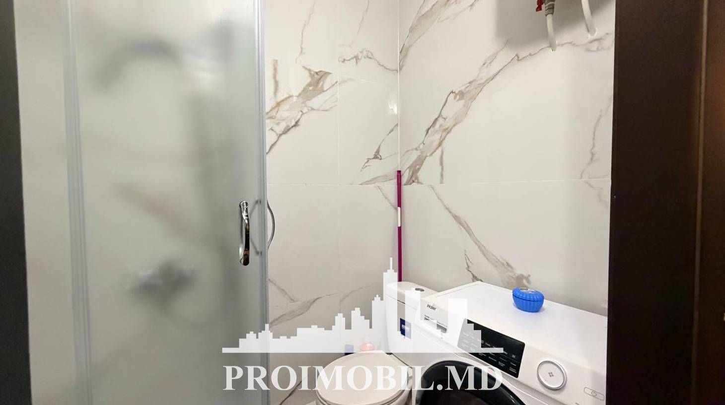 https://images.proimobil.md/kj5O43k32Gpe8Rl33mNhwvL0Iq7ypdU8pzAUA7neLcw/watermark:0.75:so:0:30:0.39/resize:fill:1460:816:1/gravity:ce/bG9jYWw6Ly8vZXN0YXRlL2xyL2Q2ZWM4ZWRjLWUzOTMtNDljOS1iMTRkLTczZmI1Yjk5ZWJjZS5qcGVn