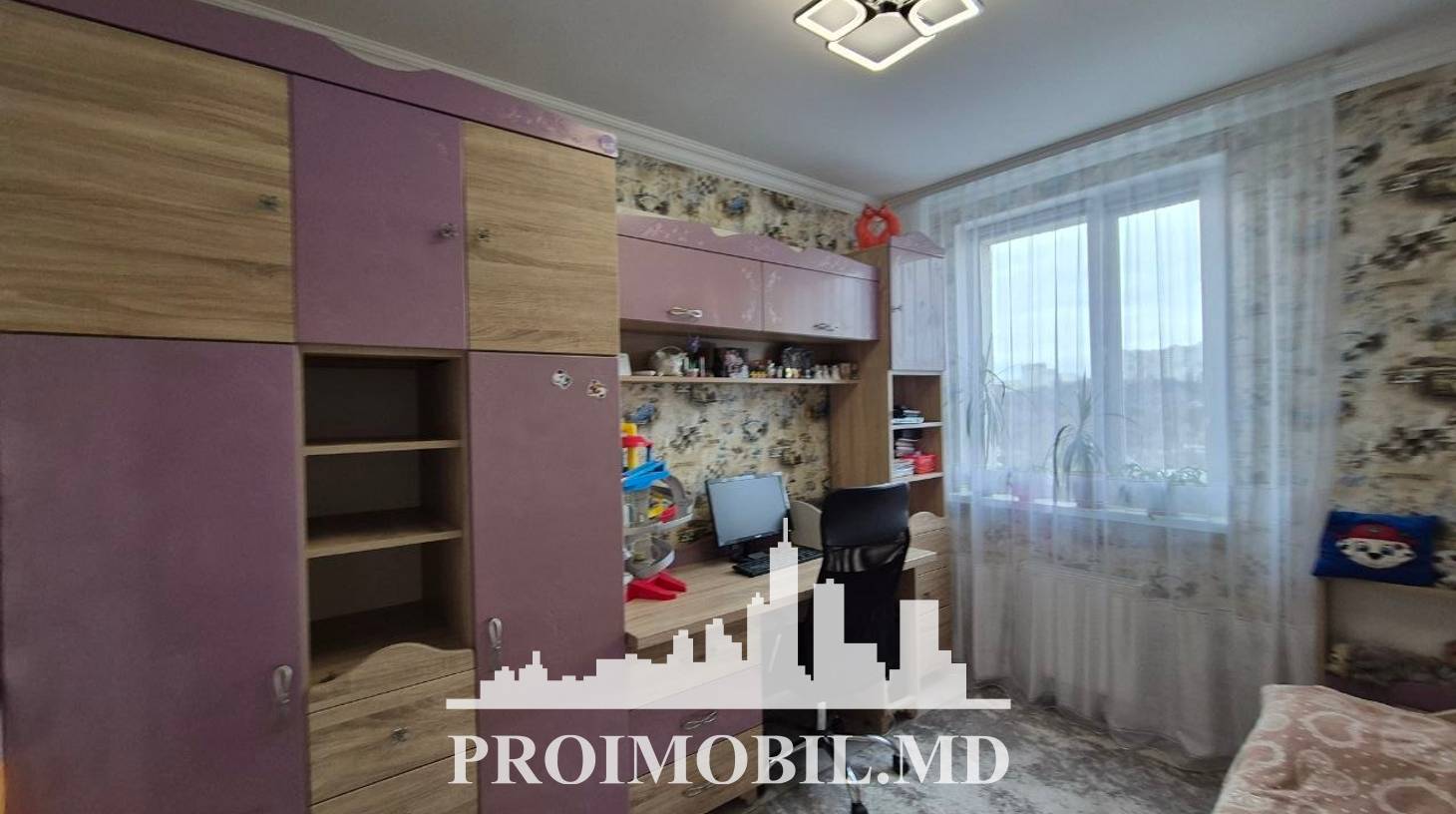 https://images.proimobil.md/kk9TVg5EQgOQdVQ_MrHQ6uE4Job2pUhvy-YW4DpCYuY/watermark:0.75:so:0:30:0.39/resize:fill:1460:816:1/gravity:ce/bG9jYWw6Ly8vZXN0YXRlL2xyLzY1OGRhNmUwLTQ2MTYtNDZlZS1iYWIxLWUwYjc1MmY2N2I3Yy5qcGVn