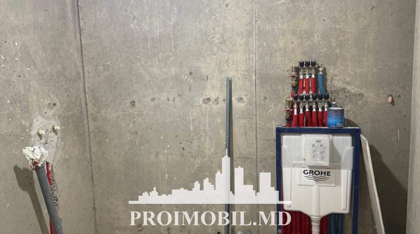 https://images.proimobil.md/klAvxJ9E9dVPrZPjbOwnEtJ69FO4urv42ZTGI3ZXczI/watermark:0.75:so:0:30:0.39/resize:fill:1460:816:1/gravity:ce/bG9jYWw6Ly8vZXN0YXRlL2xyLzQ0Zjg5MDA2LWZkNDgtNDNhMC1iNjZmLWZjOWJhNTBjMzFlOS5qcGVn