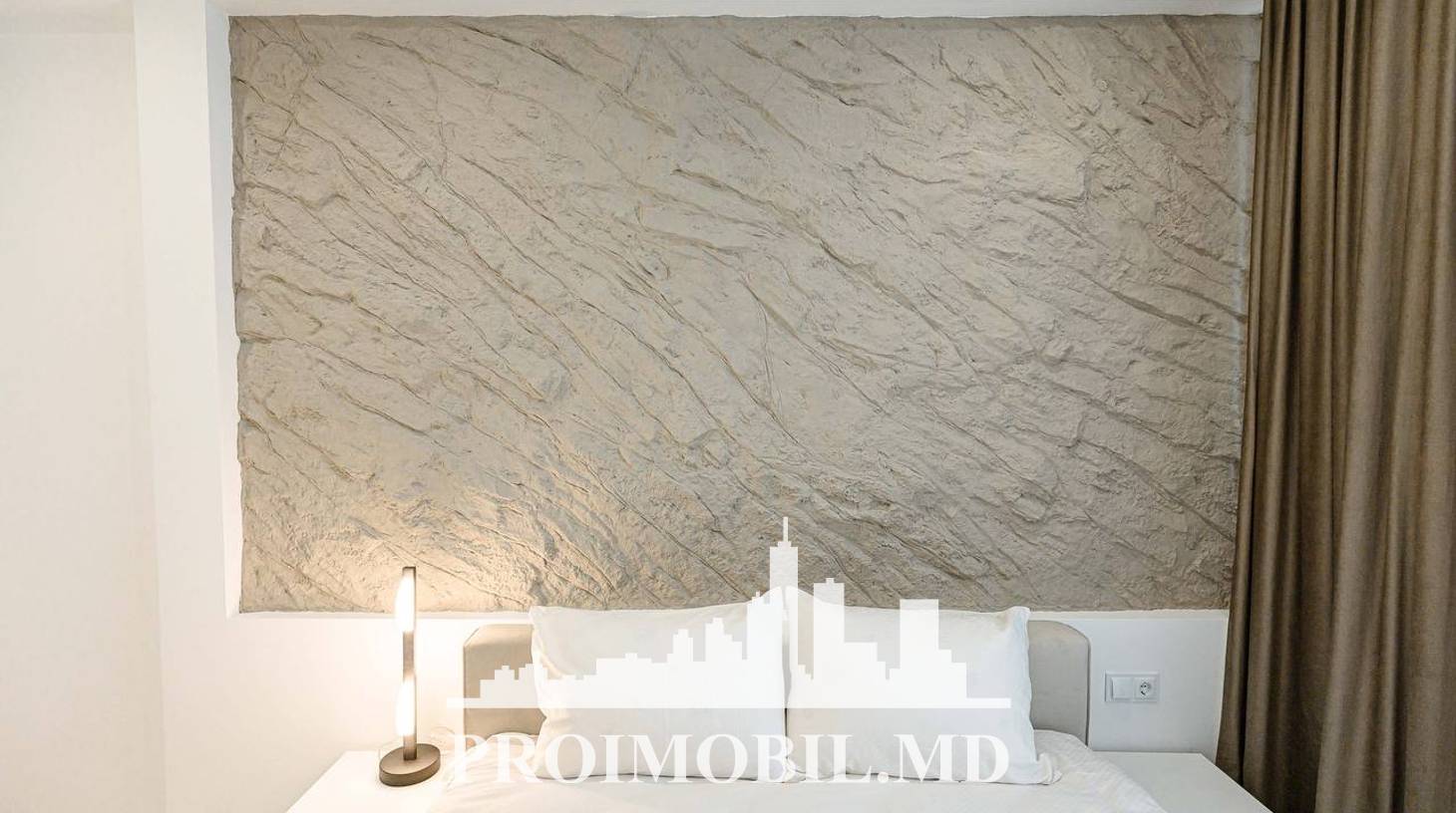 https://images.proimobil.md/km8s9zflzo9B3N7l43Q4SqvaaH3ZRnOhqZgznV0MTaU/watermark:0.75:so:0:30:0.39/resize:fill:1460:816:1/gravity:ce/bG9jYWw6Ly8vZXN0YXRlL2xyLzg4YTY1ZWNmLTIzNTUtNGM5Yi1iNjI3LTliNGRkZDJlMmQzMy5qcGVn