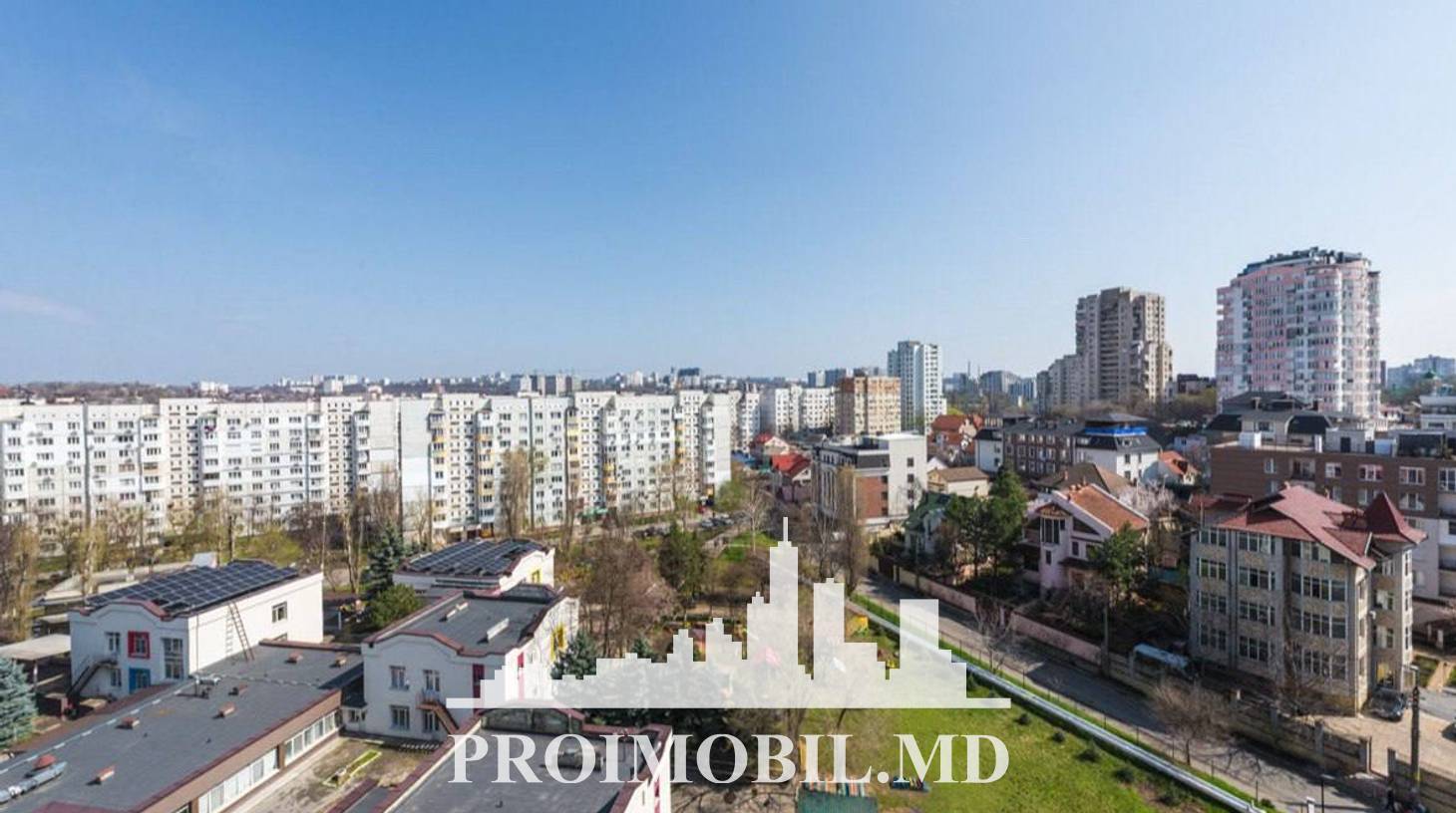 https://images.proimobil.md/kml_txAKLORIj3eDTYJVVwuQt1AcqaqABPDcG3ChVks/watermark:0.75:so:0:30:0.39/resize:fill:1460:816:1/gravity:ce/bG9jYWw6Ly8vZXN0YXRlL2xyL2Y1MDY4NDRkLWUxNGItNDkzNC05ZDUxLTVmOWRiZDlkNTczMC5qcGVn