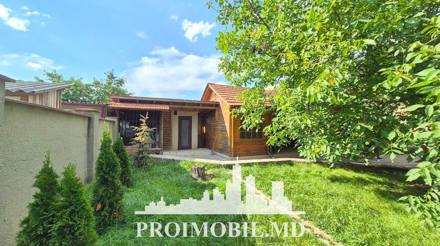 https://images.proimobil.md/konsXklXuD46NrDlBqv8PVcI7BOLGTU2sSMa9d01KB0/watermark:0.75:so:0:30:0.39/resize:fill:1460:816:1/gravity:ce/bG9jYWw6Ly8vZXN0YXRlL2xyLzI2Y2JiMjk3LWMzMzEtNGMyZS05Y2I3LTgxNmU3YTM4ZDQ1Ny5qcGVn
