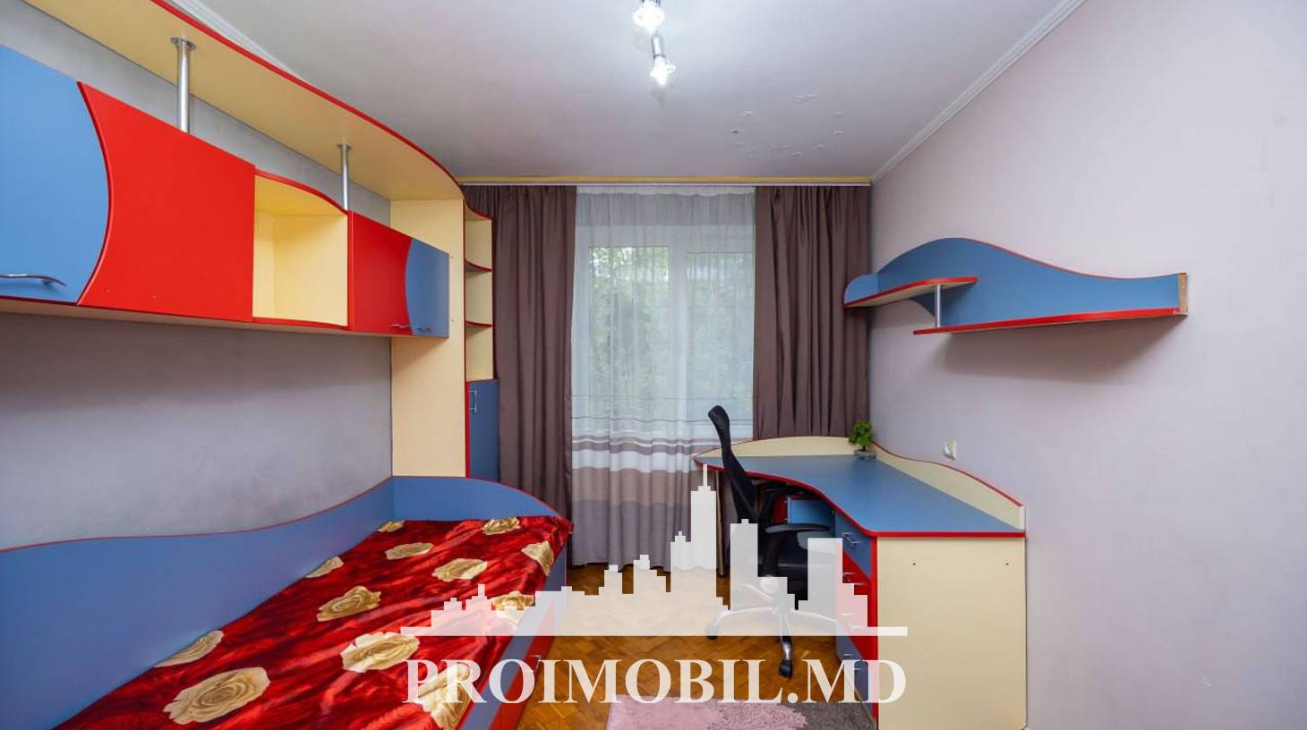 https://images.proimobil.md/kq1OV3viZDu1IoMz0zywMfoLNYQ3-Dj8rDcrvv9P4KM/watermark:0.75:so:0:30:0.39/resize:fill:1460:816:1/gravity:ce/bG9jYWw6Ly8vZXN0YXRlL2xyL2Q5NWZhNTVjLWFkZTAtNGY4Ni04NzFmLThjMWU5NGNlM2ZiNC5qcGVn