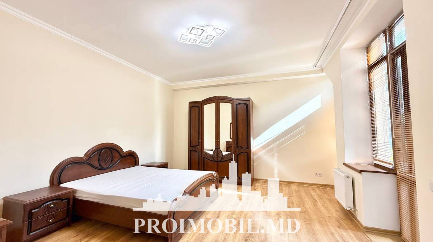 https://images.proimobil.md/kuzbsPSGAjvCZr-59zHDUTUL_wajFvn5a3Sfla8Rxzk/watermark:0.75:so:0:30:0.39/resize:fill:1460:816:1/gravity:ce/bG9jYWw6Ly8vZXN0YXRlL2xyLzU1MDc4N2U4LThkNDQtNDRmMy04Y2RkLWZmY2JkYmE0YzgwZS5qcGVn