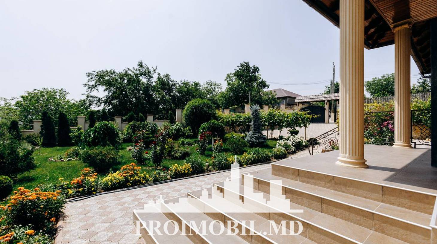 https://images.proimobil.md/kx0hl_S6Wqvr05Bh6xUxm-tUQk3iK5R5ciPdYGVjNF4/watermark:0.75:so:0:30:0.39/resize:fill:1460:816:1/gravity:ce/bG9jYWw6Ly8vZXN0YXRlL2xyL2QxZWE0ZjM3LTJhMjUtNDkwYS05MmM2LWQ5MmU0YzVjMGY1My5qcGVn