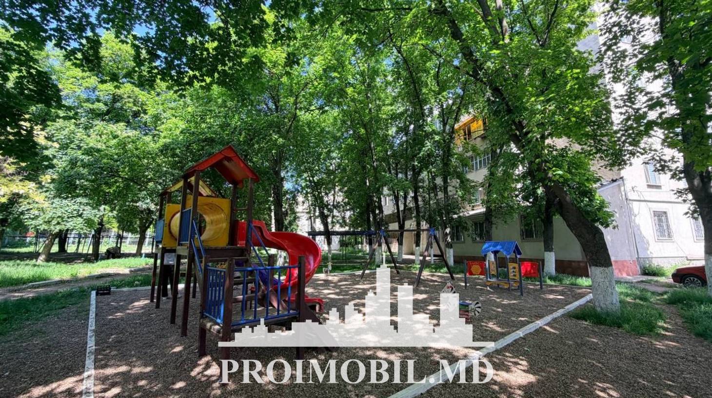 https://images.proimobil.md/l3Ehe2sASVjpI_npC4gFuL60n8Bdw96nqsF3TkyRz50/watermark:0.75:so:0:30:0.39/resize:fill:1460:816:1/gravity:ce/bG9jYWw6Ly8vZXN0YXRlL2xyL2NlYmM5NDEyLWFhMTAtNDk2Ny05YjU5LTZlNzc0MTlmN2Y5Yi5qcGVn