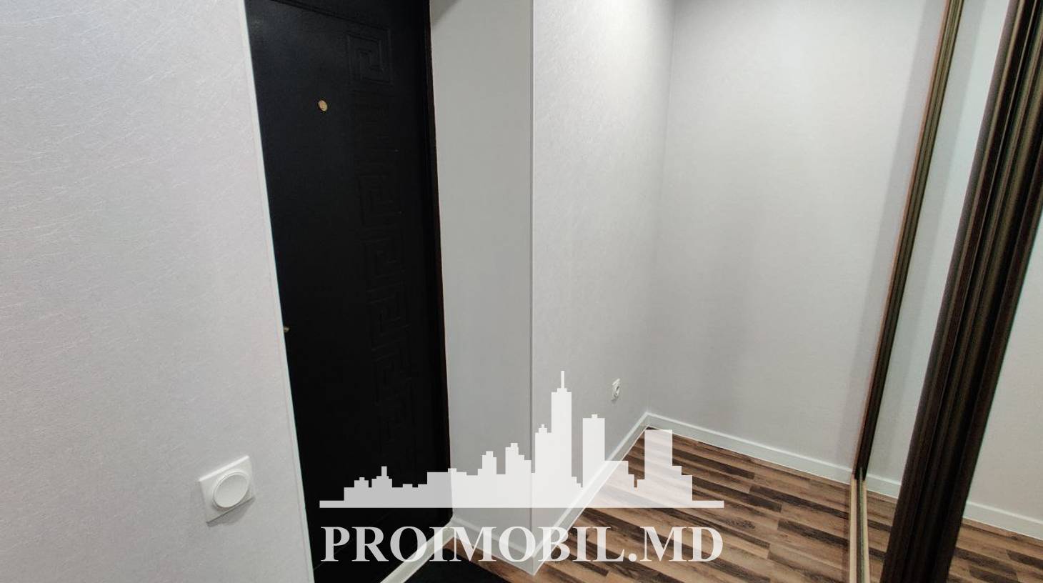 https://images.proimobil.md/l70jnzcI3BzdOyKOjl7L11_K-6AyE864HHf-gSjuVR0/watermark:0.75:so:0:30:0.39/resize:fill:1460:816:1/gravity:ce/bG9jYWw6Ly8vZXN0YXRlL2xyLzE0OGE1ZmZhLTVjMDQtNDk1MC1iNTVkLThiODgyMjFjNDQ4OS5qcGVn