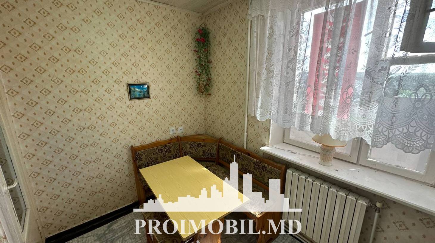 https://images.proimobil.md/l8jJiHnY66259fXJ-rMrnsBjRKbdwn3XH1GV2VguTn0/watermark:0.75:so:0:30:0.39/resize:fill:1460:816:1/gravity:ce/bG9jYWw6Ly8vZXN0YXRlL2xyLzhlZDRmYjFjLWJiNDAtNGVmMC1iZTdhLTE4NTNhMjgxN2JhMi5qcGVn
