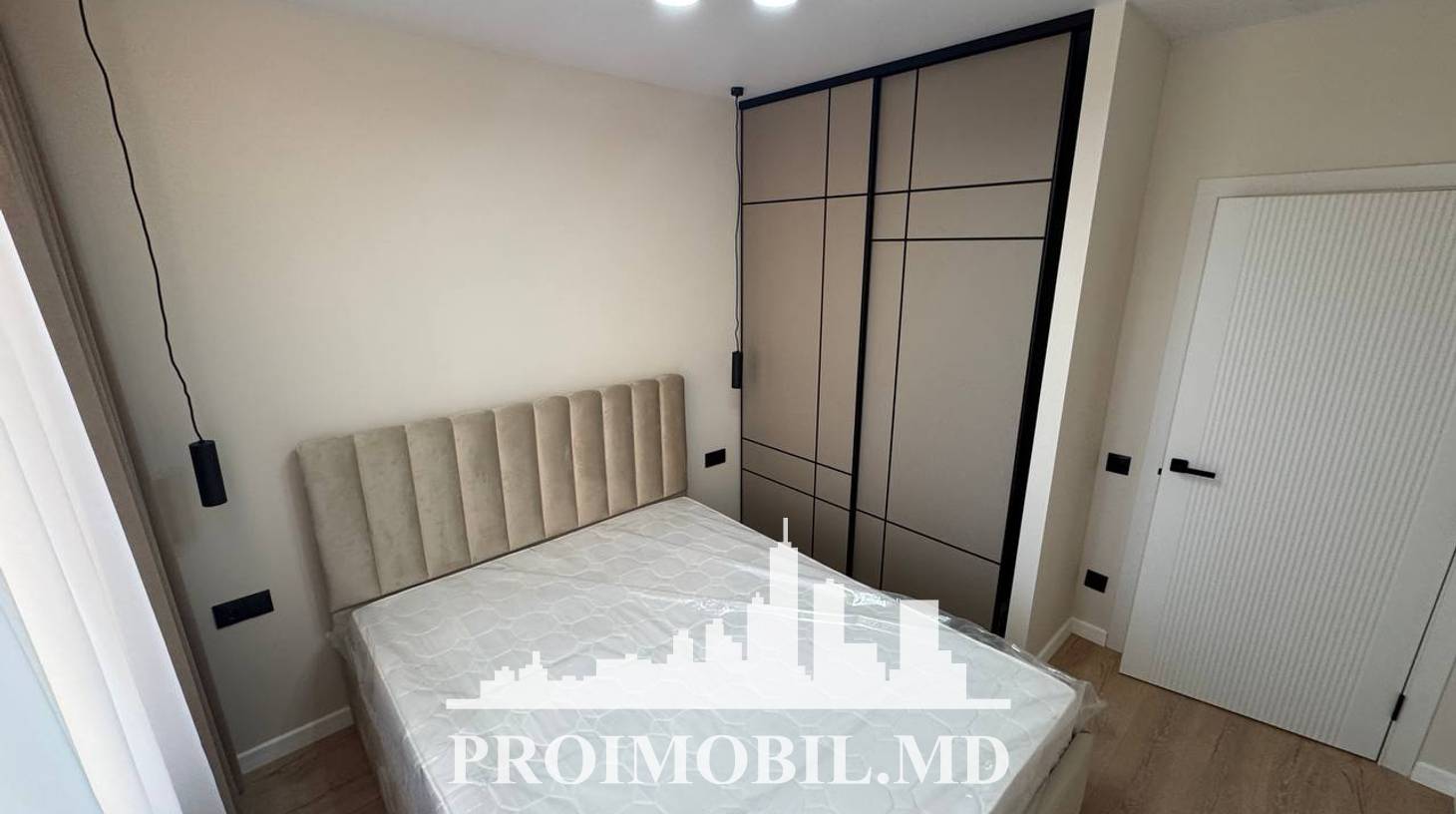 https://images.proimobil.md/lBM7ocqzlGh78MN3RXQA9_0EEiP6t4iW4_N1Ls0KLLE/watermark:0.75:so:0:30:0.39/resize:fill:1460:816:1/gravity:ce/bG9jYWw6Ly8vZXN0YXRlL2xyLzgzYmM0MWNhLTY2YWEtNDk5NC1iODlmLWZmODc1Y2U1MDY1Ny5qcGVn