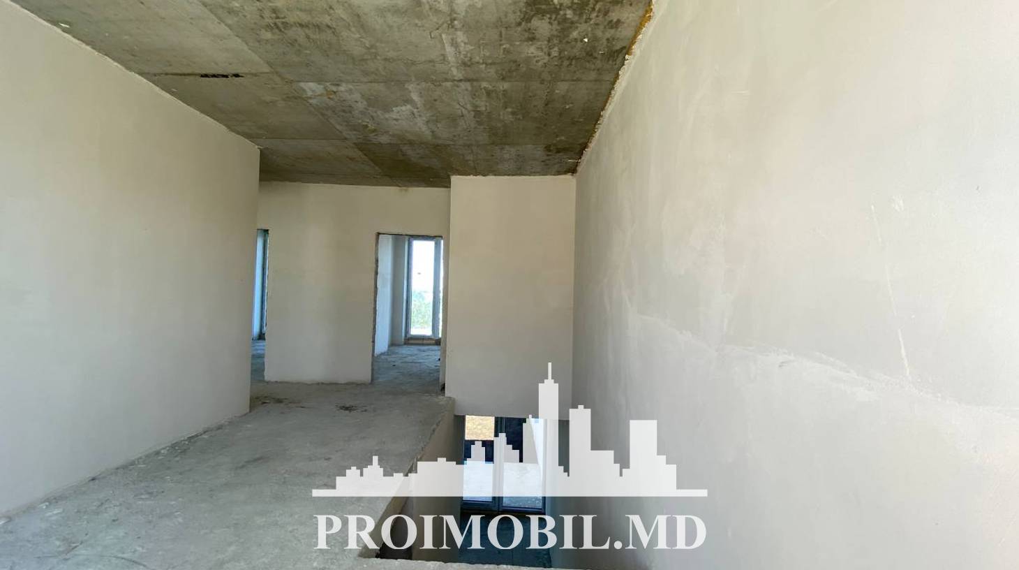 https://images.proimobil.md/lEDqnFY11OEKLNFrzNstpCjSNKE5ry2bn8a5XD9u-DU/watermark:0.75:so:0:30:0.39/resize:fill:1460:816:1/gravity:ce/bG9jYWw6Ly8vZXN0YXRlL2xyLzg3NjZjMGJkLTQ4YjMtNDMwZC04ZmFmLWJiOGU2ZWEwYTAyOC5qcGVn