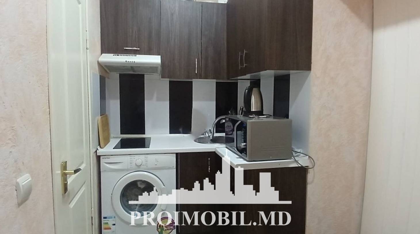 https://images.proimobil.md/lFNel97aCrl-2zjv0a9hg_f3RVQM1vVVZQPhq04Z0hI/watermark:0.75:so:0:30:0.39/resize:fill:1460:816:1/gravity:ce/bG9jYWw6Ly8vZXN0YXRlL2xyLzM0NzNiNjBiLWM0N2YtNDhkYS05MDYyLWJlNzgyMjI2ZWY1Ny5qcGVn