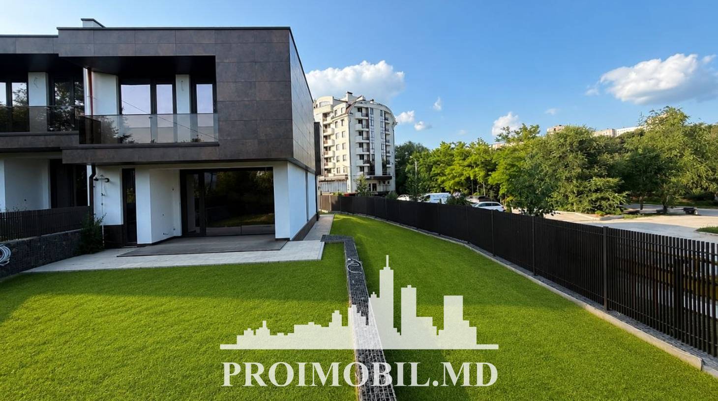 https://images.proimobil.md/lICTO5XFSvyV_3v_P89zYhHlZTpvfvd3flL_zIiHe3c/watermark:0.75:so:0:30:0.39/resize:fill:1460:816:1/gravity:ce/bG9jYWw6Ly8vZXN0YXRlL2xyLzU0MzBlYWE4LTUxMGMtNDM5My1iMWEzLWVkNGVkNDMzYjJlMC5qcGVn
