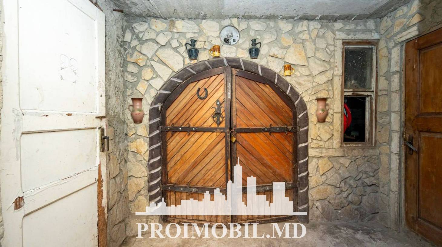 https://images.proimobil.md/lLwJYQ2ny0UIM5iqGQ8IKGFtNWydj8RUmZF9qQIRzq8/watermark:0.75:so:0:30:0.39/resize:fill:1460:816:1/gravity:ce/bG9jYWw6Ly8vZXN0YXRlL2xyLzc4YzliNjIyLTQ2ODktNGUyZi1iOWUyLTVlNDFmOTY0ODY1OS5qcGVn