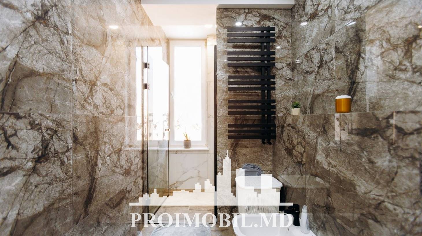 https://images.proimobil.md/lMpbh6R7qkv9zyO7KxTDh2mX4WBQ3eUw007gBhd0_ns/watermark:0.75:so:0:30:0.39/resize:fill:1460:816:1/gravity:ce/bG9jYWw6Ly8vZXN0YXRlL2xyL2Y5N2U1MDJmLTkwMTktNDRlOC1hZTUxLTJiMGY2YjAzNjlkNy5qcGVn