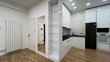 https://images.proimobil.md/lOeBUS6QcWr7MGtCj5vbz2hnucch9JXk74ddBvtMnvg/resize:fill:350:198:1/gravity:ce/bG9jYWw6Ly8vZXN0YXRlL2xyLzcwYjNmZWQyLWMzMjYtNDgzOC05ZjZlLWEyODhkODFkZDRjMC5qcGVn