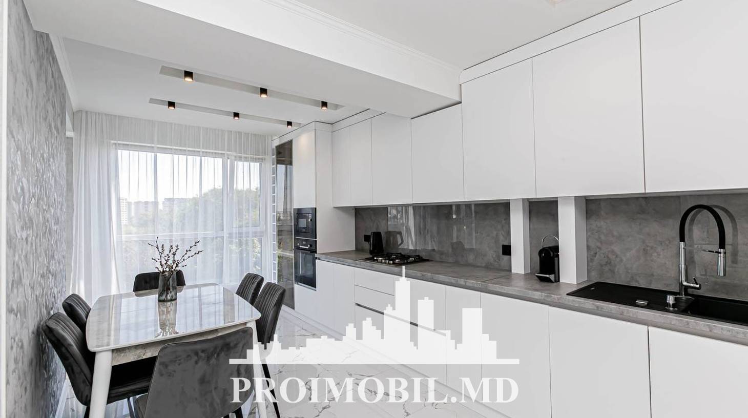 https://images.proimobil.md/lQcacc_vSzty8Xz8SQnDWsth-QXhSIxZKIHsnSKOk5Y/watermark:0.75:so:0:30:0.39/resize:fill:1460:816:1/gravity:ce/bG9jYWw6Ly8vZXN0YXRlL2xyLzAwNTYzYWFjLWY4ZWYtNDJlZi1hNWFiLTU4MWJiMjM0MTg3MC5qcGVn