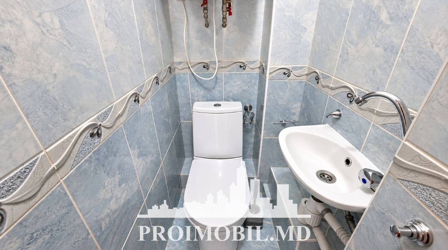 https://images.proimobil.md/lUzr353hRxG_m34YN8V7swbybG7dNAZnX0qYdHitX0Q/watermark:0.75:so:0:30:0.39/resize:fill:1460:816:1/gravity:ce/bG9jYWw6Ly8vZXN0YXRlL2xyL2YxMmU1ODNmLWQ1N2UtNGU4Ny04ODcwLTNjYzM1MTgxNjg5Ni5qcGVn